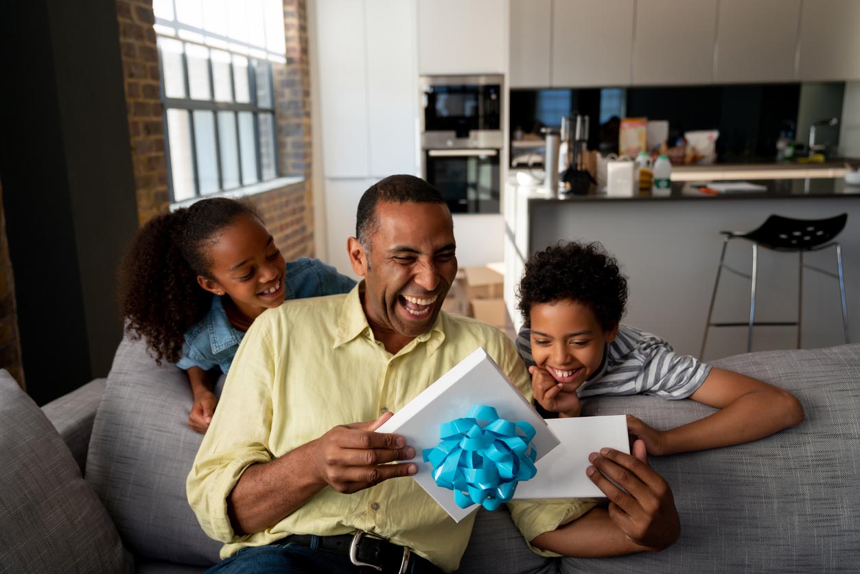 3 smart ways to use gift vouchers to beat seasonal dips